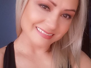 Chat de vídeo erótico Charlizetheron1