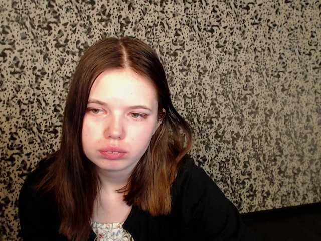 Capturas de tela de transmissão Charming-Mariana