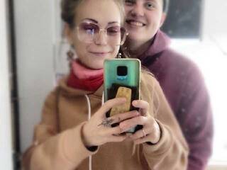 Chat de vídeo erótico Chery-n-Nana