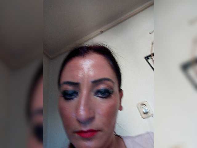 Capturas de tela de transmissão ChristianaHot