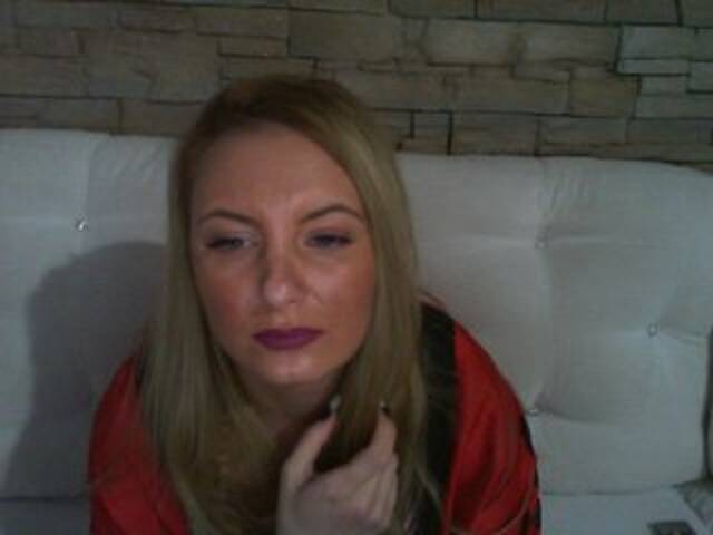 Capturas de tela de transmissão ChristinaHotX