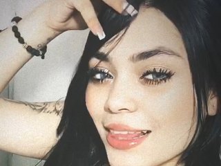 Chat de vídeo erótico Clhoe-Doll