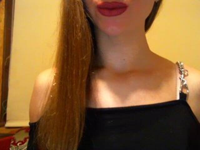 Capturas de tela de transmissão CocoMademoise