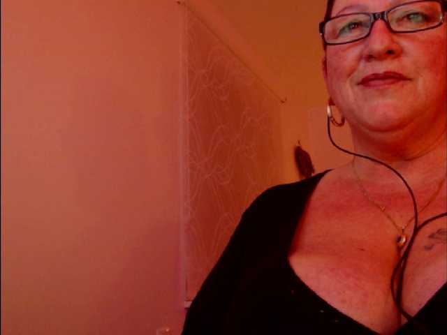 Fotos Connyat99 Make Mistress Conny happy with the vibration 201 ultra high kiss tits flash 80 tips guys kiss only german here pm 20Domi 5 min steuern 200 tips