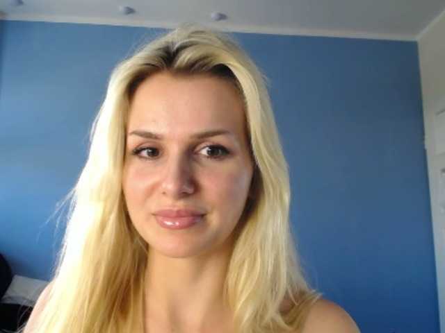 Capturas de tela de transmissão Cornelia22hot