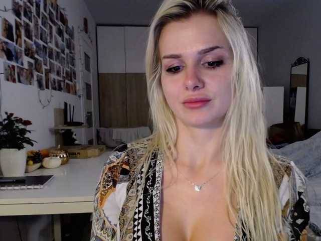 Capturas de tela de transmissão Cornelia22hot