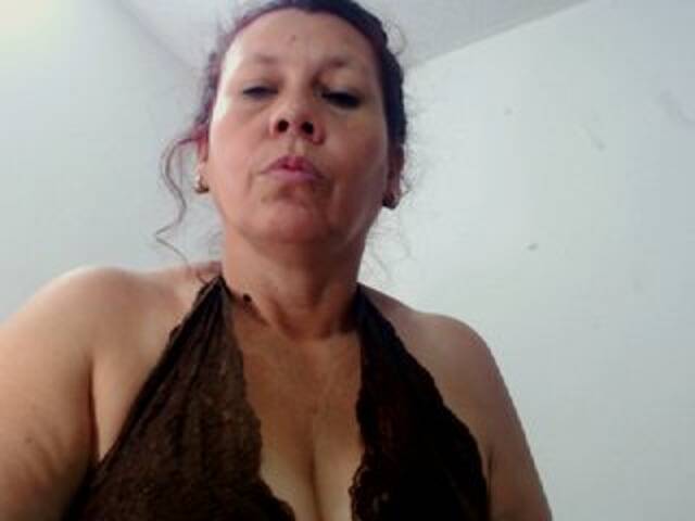 Capturas de tela de transmissão CrazyAgatar