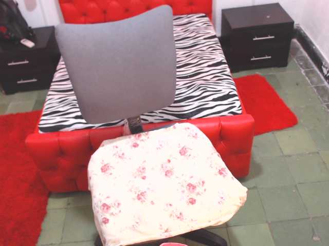 Capturas de tela de transmissão CrazyEbony4u