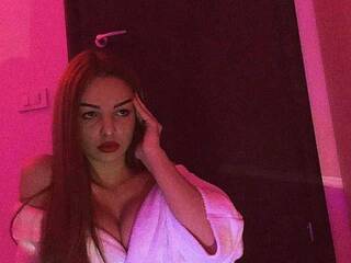 Chat de vídeo erótico crazyt33n