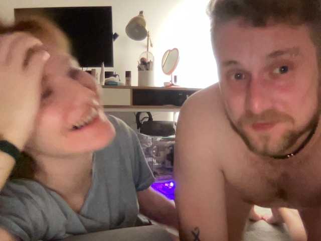 Capturas de tela de transmissão Creme-de-la-Penis