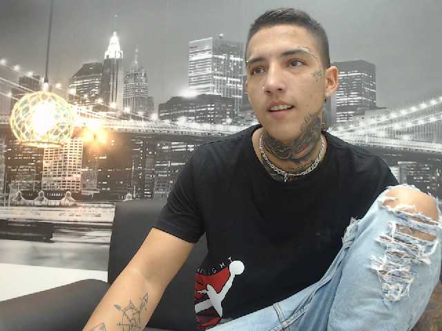 Capturas de tela de transmissão CrisFtm