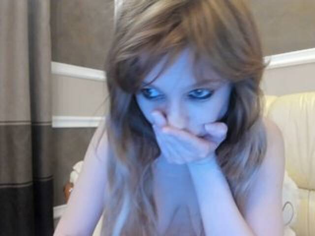 Capturas de tela de transmissão cryptoslutty