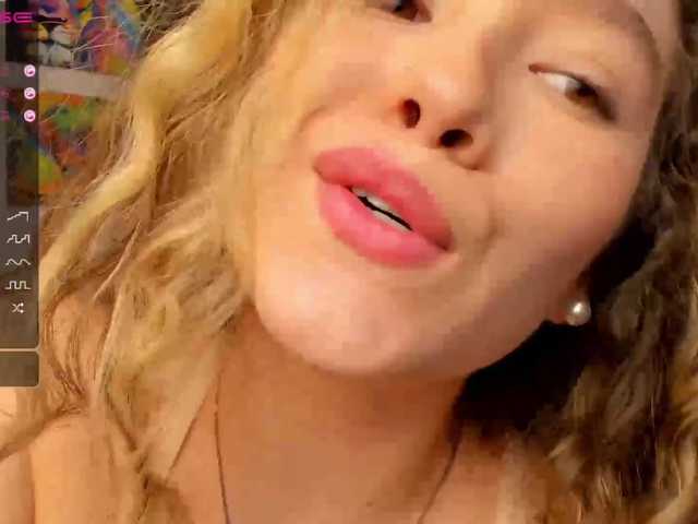 Capturas de tela de transmissão curlygirl1