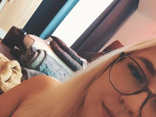 Chat de vídeo erótico Curvymelli97