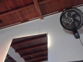 Chat de vídeo erótico cute-doll