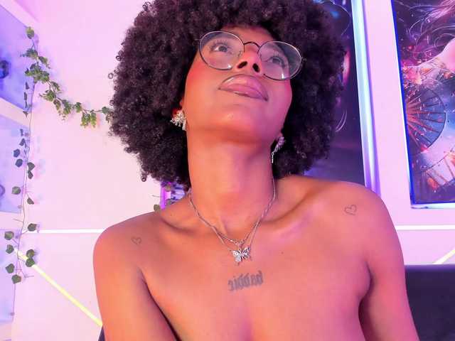 Fotos CuteTiana Squirt Show At Goal @total - @sofar Spin the wheel to have a surprise Spin the wheel to play with my ASSBOOBS ✨