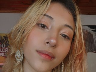 Chat de vídeo erótico CuteWee420