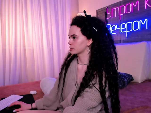 Capturas de tela de transmissão CutieKira