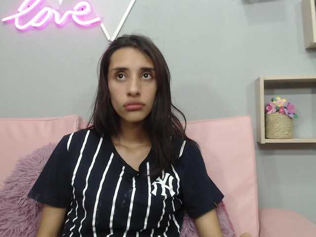 Capturas de tela de transmissão Roxana_