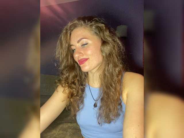 Capturas de tela de transmissão KaroLine_mua