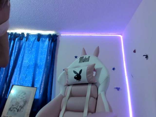 Capturas de tela de transmissão daniela-moon