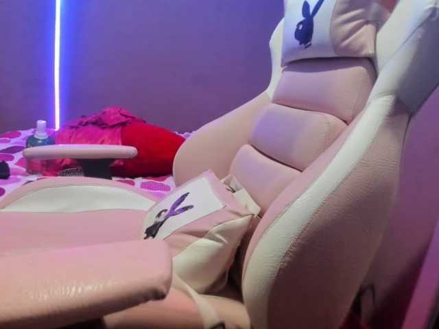 Capturas de tela de transmissão daniela-moon