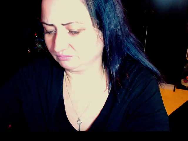 Capturas de tela de transmissão KinkyDomina