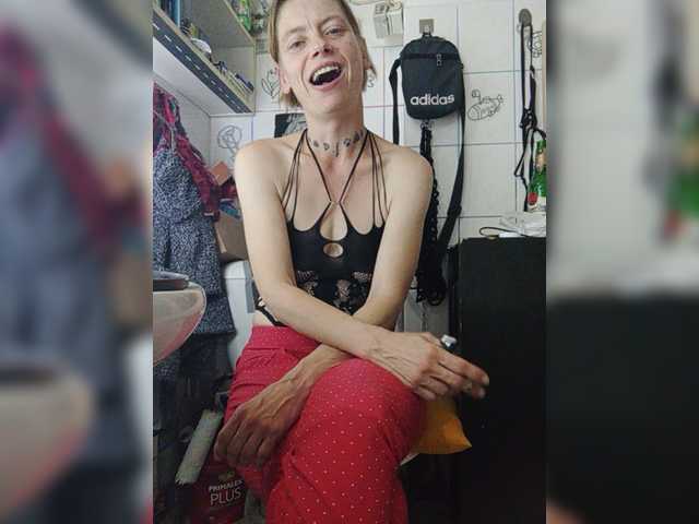 Capturas de tela de transmissão SexyMilfMom4VOYERS