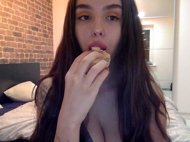 Capturas de tela de transmissão dinababy