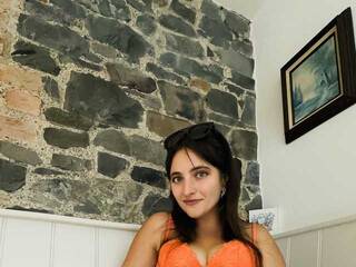 Chat de vídeo erótico DInaraXRose