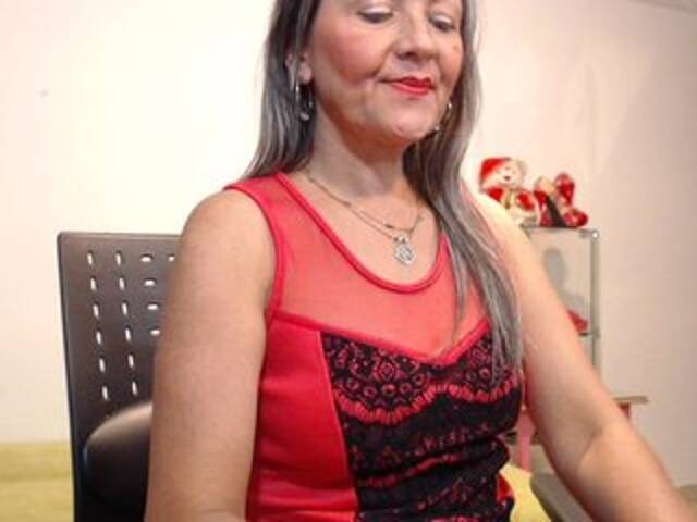 Capturas de tela de transmissão SquirtNstyGrl