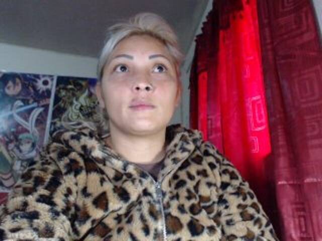 Capturas de tela de transmissão DirtySexAnal