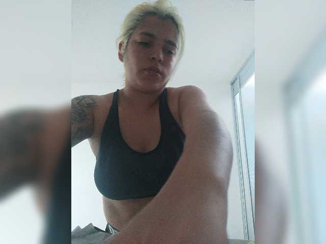 Capturas de tela de transmissão DirtyTeens18