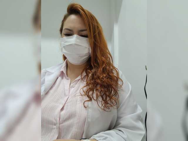 Fotos Doctora-Danna At office... between patients fuck me...have DILDOS here..we can to do ALL MY MENU LOVENSE INTO MY PUSSY* Let's fuck harder