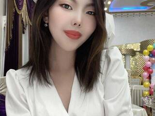 Chat de vídeo erótico DzhuZong