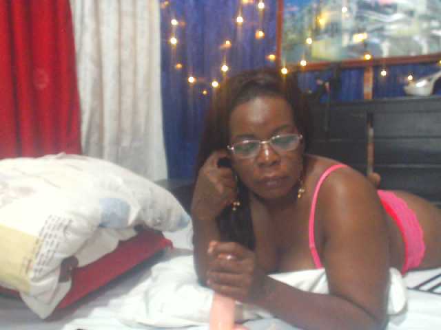 Capturas de tela de transmissão EBONYBLACKa