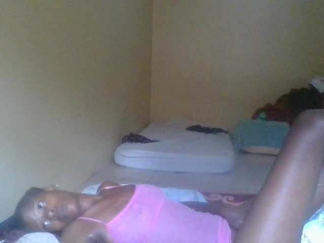 Capturas de tela de transmissão EbonyNje