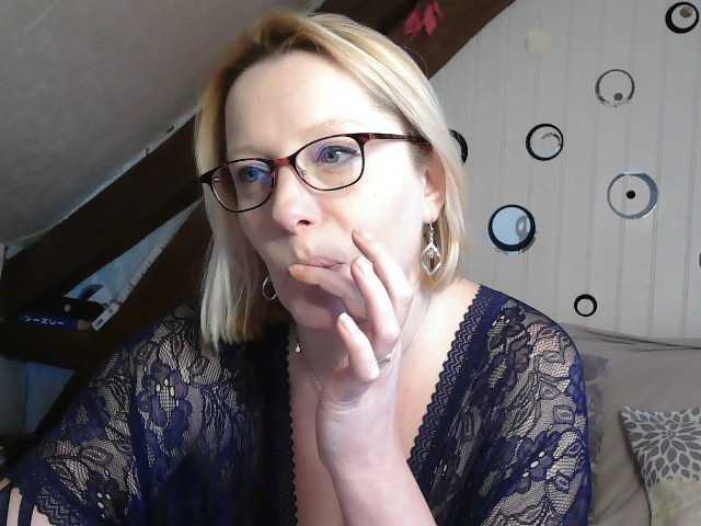 Capturas de tela de transmissão EleannaRose