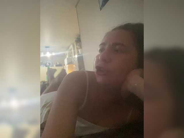 Capturas de tela de transmissão ElenHelga