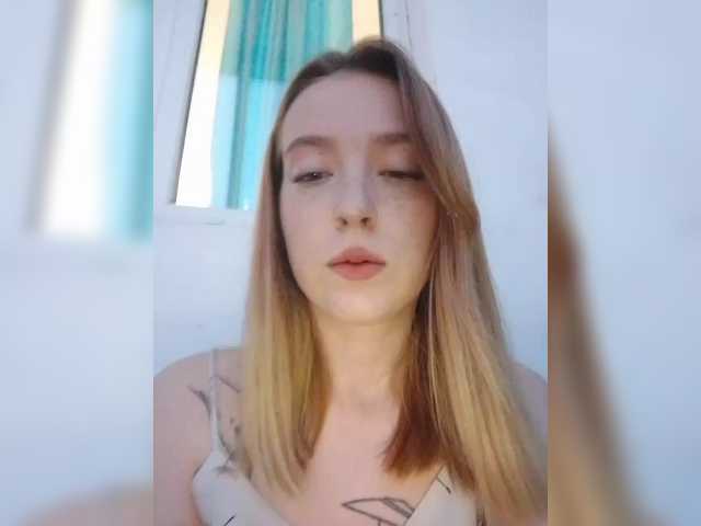 Capturas de tela de transmissão ElenNov
