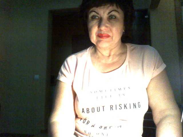 Capturas de tela de transmissão ElizzaBelise