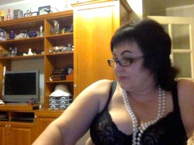 Capturas de tela de transmissão ElizzaBelise