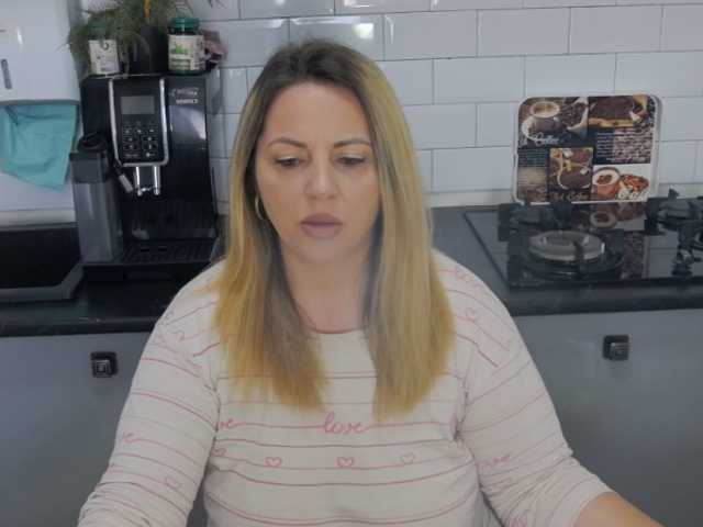 Capturas de tela de transmissão EllaSwan