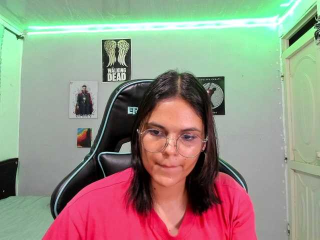 Capturas de tela de transmissão EllieCute