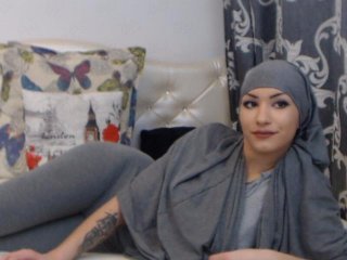 Fotos ElyshaArabian ohmibod on; 75 tks flash boobies; 100 tks flash face; 110 tks flash ass; 130 tks flash pussy; 200 tks flash hair; 1000 tks striptease :*