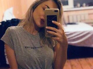Chat de vídeo erótico Emeli-k