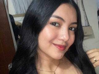 Chat de vídeo erótico Emi-latingirl