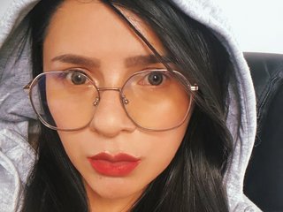 Chat de vídeo erótico EMILI-EVANS