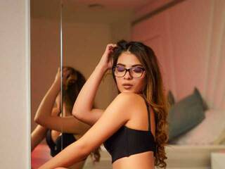 Chat de vídeo erótico Emili-Roose