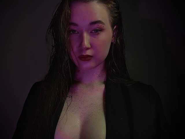 Foto do perfil emilia-edwrds